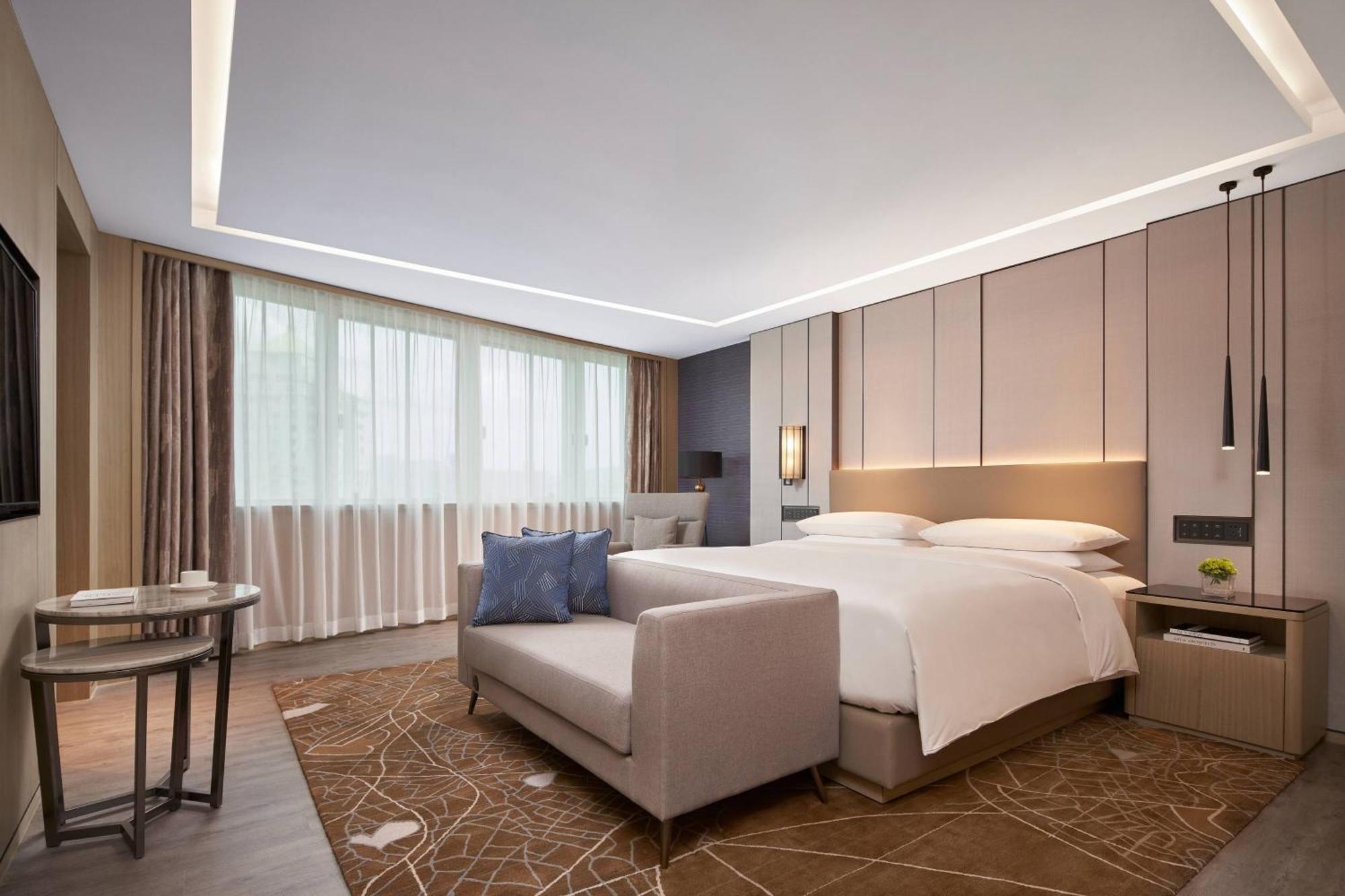 Renaissance Shenzhen Luohu Hotel Dış mekan fotoğraf